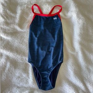 TYR Size 28 Diamondfit one piece